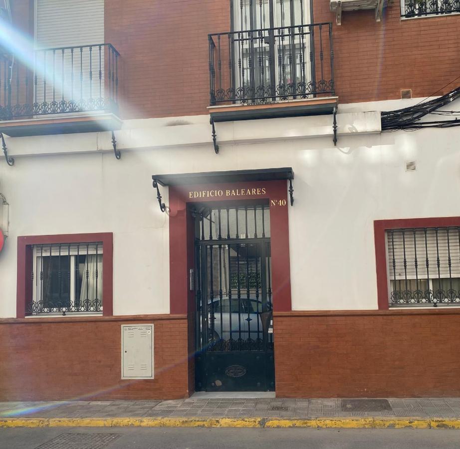 Apartamento entero a 10 minutos en coche de Sevilla Centro Camas Exterior foto